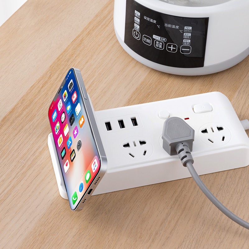 Multifungsi Plug-in Ponsel Nirkabel Pengisian Soket Rumah Kreatif Multi-Lubang Gesper Socket Dengan Ponsel USB Pengisian Cepat.