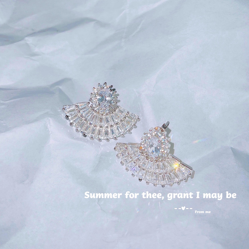 Goldkingdom Aksesoris Perhiasan Fashion Ready Stock Premium Anting Rok Kecil Super Mengkilap Berlian Karbon Tinggi T Square Zircon Berbentuk Kipas Anting Perempuan