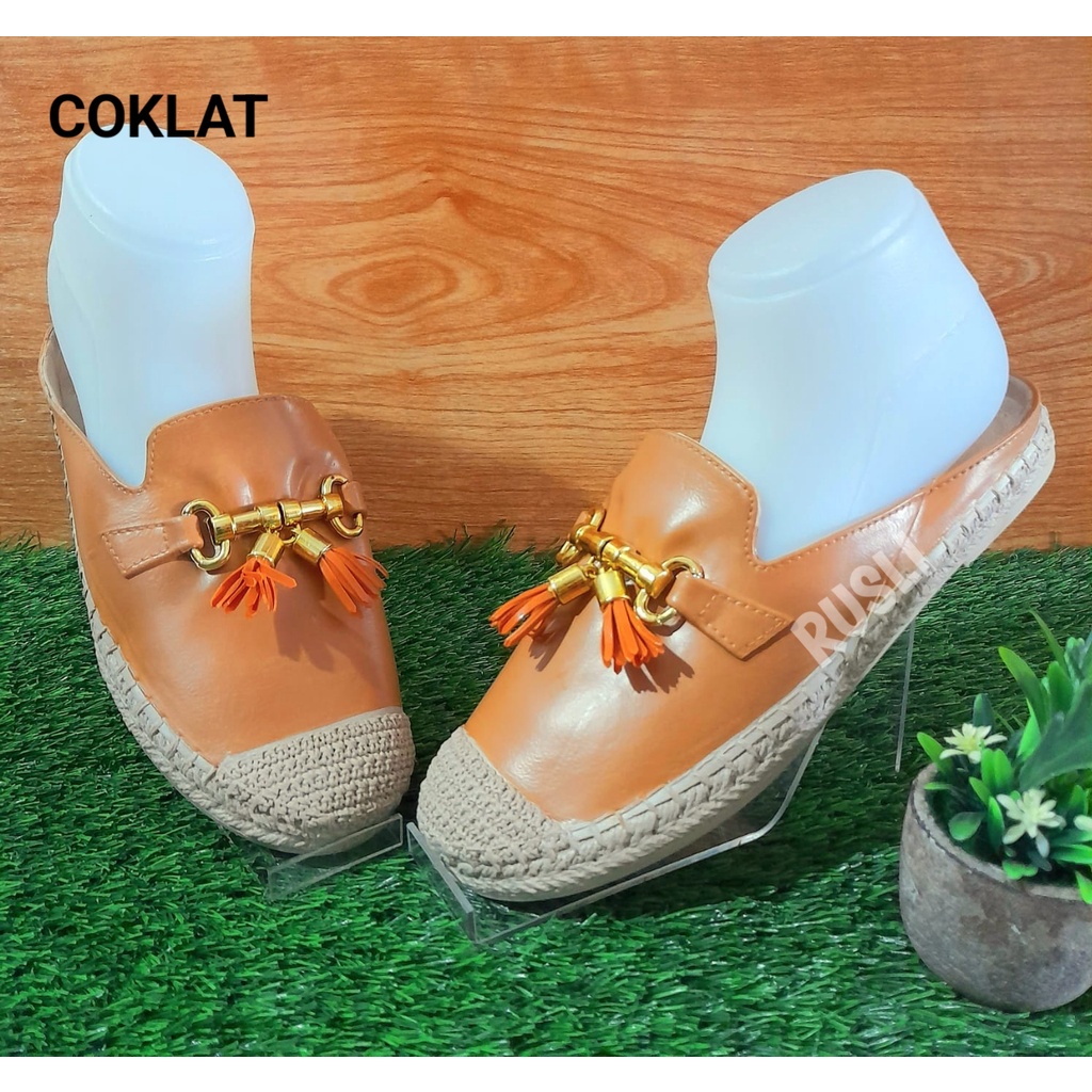 (COD) Sepatu Sandal Kasual Lembut Jelly Import Plat Besi HYS 1306-3