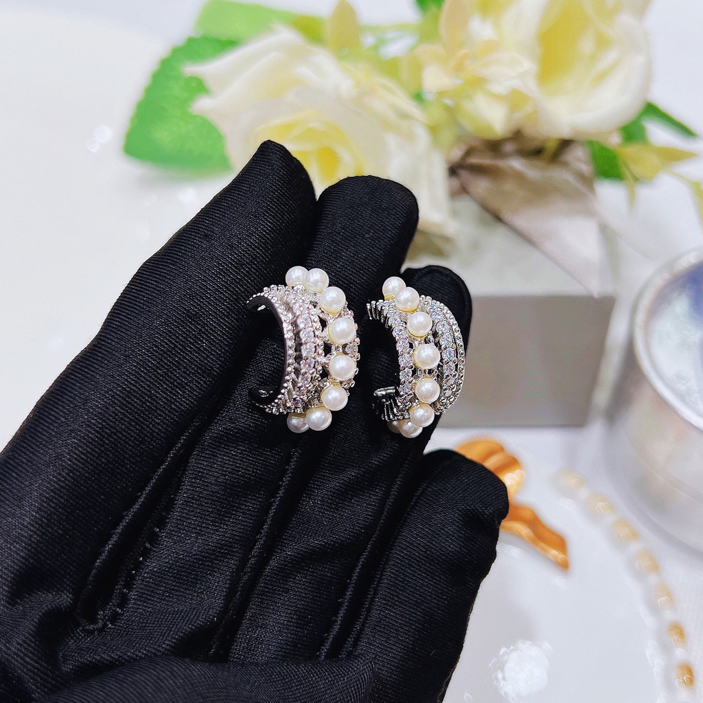 Goldkingdom Fashion Perhiasan Aksesoris Ready Stock Berlian Anting Niche Desain Mewah Retro Anting Mutiara Anting Canggih Anting-Anting Perempuan.