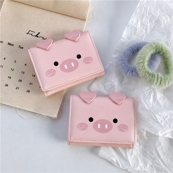 Sera Kartun Babi Kecil Dompet Pendek Wanita Kulit Lembut Versi Korea Mahasiswa Multi-Fungsional Lucu Lipat Tiga Dompet Kecil beberapa Posisi Kartu