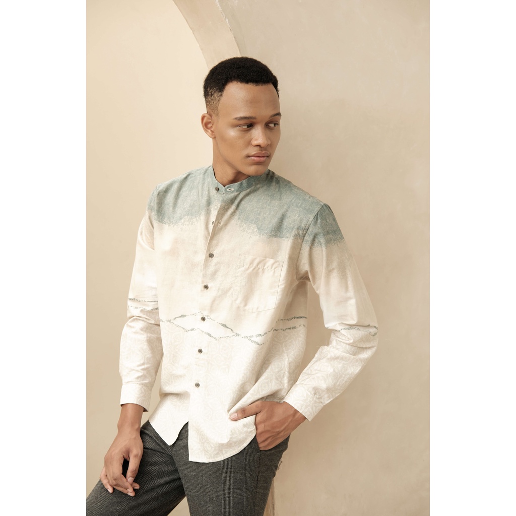 LARUSSO Kemeja Koko Printing Panjang Kalley - Beige L001