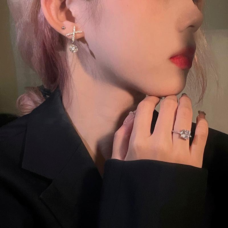 Anting Berlian glitter Kepribadian X Huruf Untuk Wanita Korea