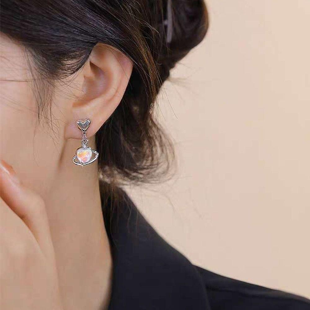 Needway  Wanita Anting Pesona Indah Halus Desain Niche Fashion Perhiasan Gadis Hadiah Berlian Imitasi Hati Tergantung Gaya Korea Menjuntai Anting-Anting