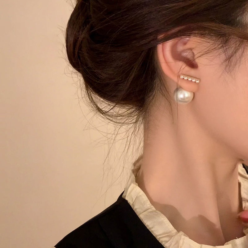 Anting Mutiara Mewah Ringan Rasa Desain Perempuan Anting Tinggi -end earrings