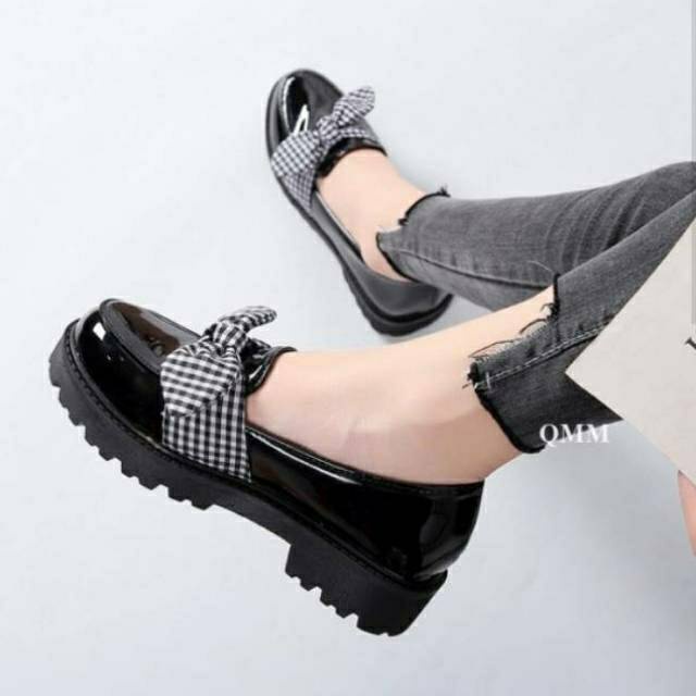 Sepatu Wanita / Docmart slofy / Sepatu Loafers Wanita