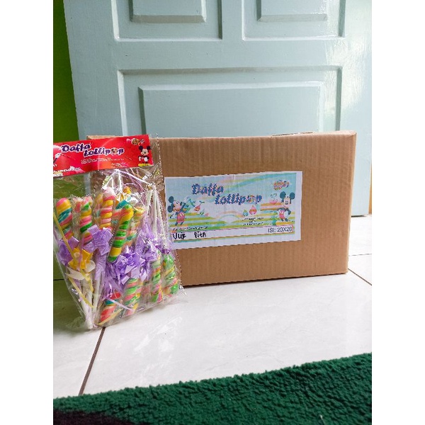 

PAKET 1 KARTON LOLLIPOP ULIR TERMURAH ISI 20 PACK×20PCS BY DAFFA LOLLIPOP