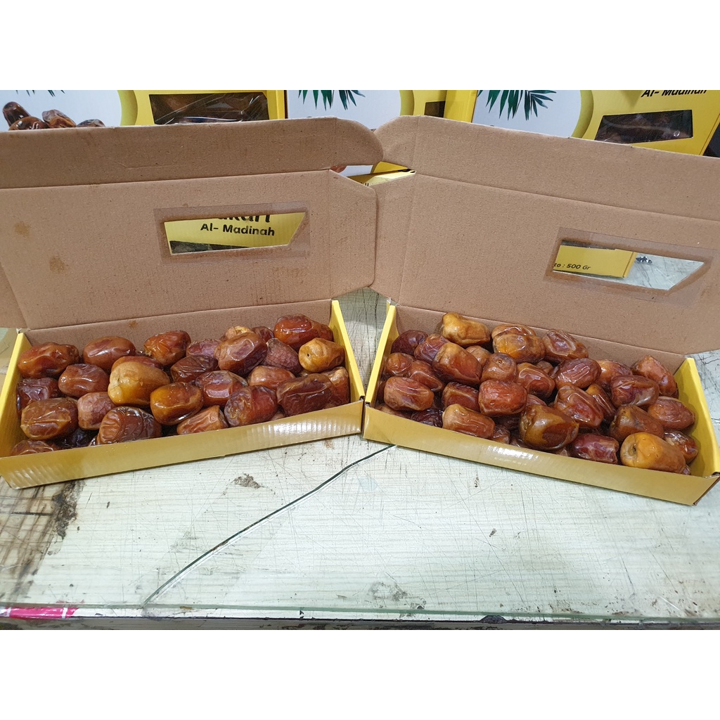 

Ramadhan Sale Kurma Raja Kurma Basah / Kurma Sukari 1Kg / Kurma Al Madinah / Oleh-Oleh Haji Umroh / Kurma Hampers Lebaran