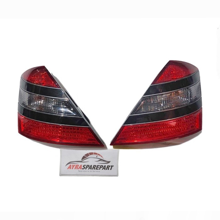 Stoplamp lampu belakang mobil Mercedes Benz Mercy W221 S-Class