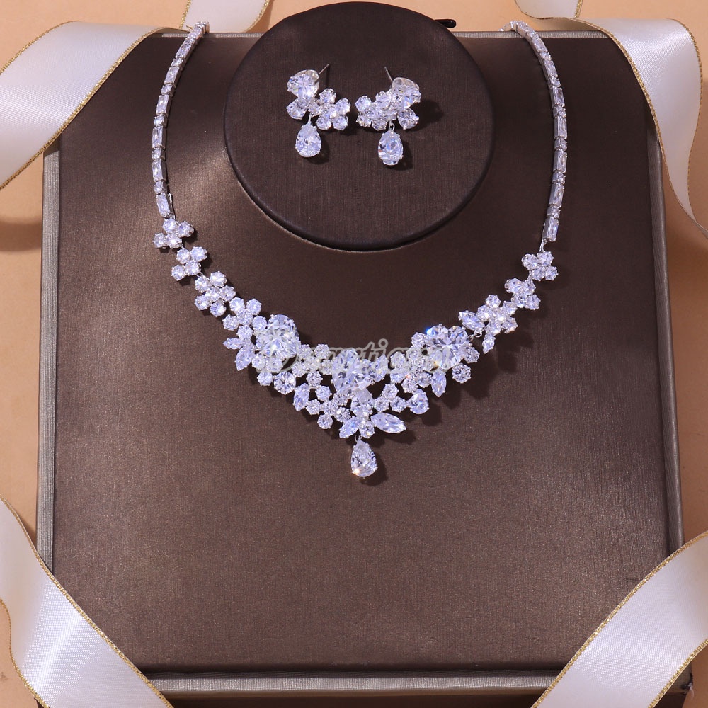 Stylish Temperament Bridal Jewelry Two-piece Suit Dress Accessories Love Zircon Necklace Set