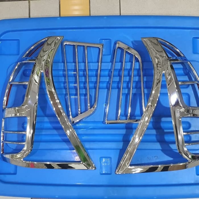 Garnishh List Cover Lampu Belakang Grand New Avanza Xenia 2015-2018 - KHAIRUN Variasi mobil
