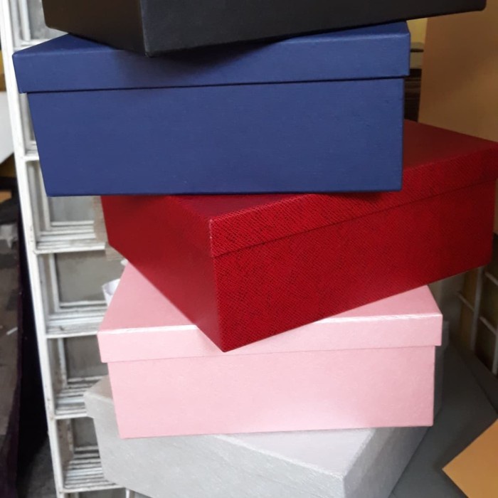 

⭐BISA COD⭐ Kotak kado 20x20x5