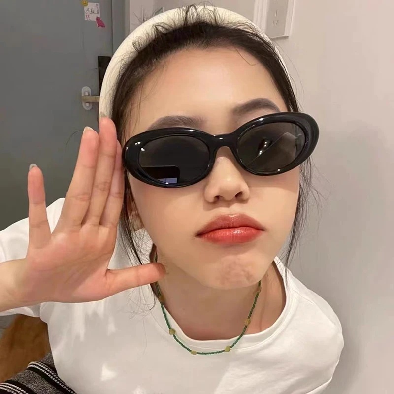 [Hot Sale] Kacamata Gotik Kecil Klasik Wanita Pria Sunglasses Perlindungan UV Desain Jernih Vintage Oval Kacamata Matahari Fashion Untuk Mengemudi, Travel, Memancing