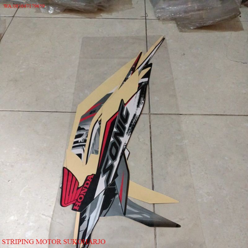 (ORI) striping stiker les body Honda Sonic 150R 2015 hitam KUALITAS ORIGINAL MURAH