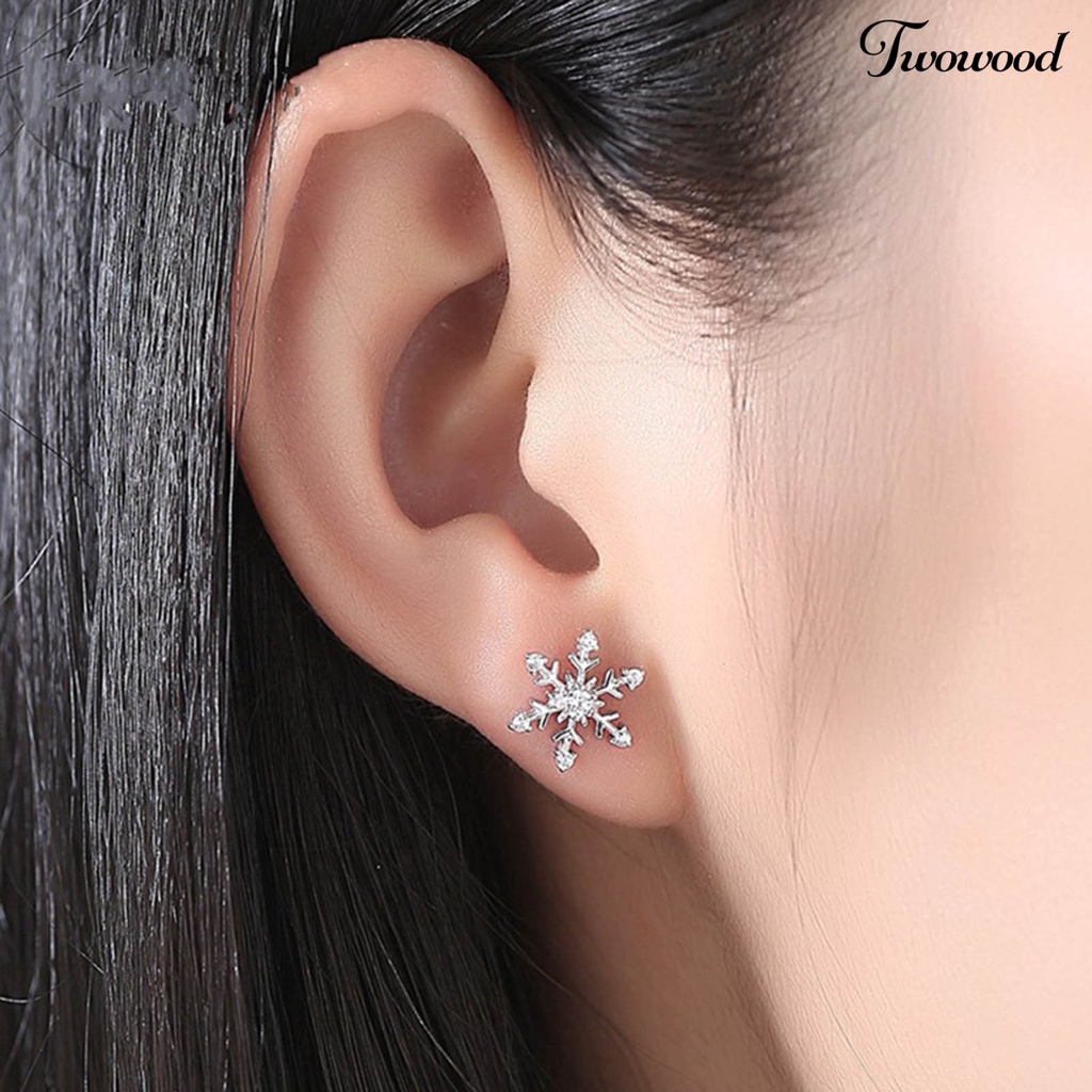 Twowood 1pasang Ear Studs Elegan Geometris Berlian Imitasi Mengkilap Hias Berkilau Berdandan Hadiah Natal Wanita Snowflake Stud Earrings Perhiasan Pakaian Sehari-Hari