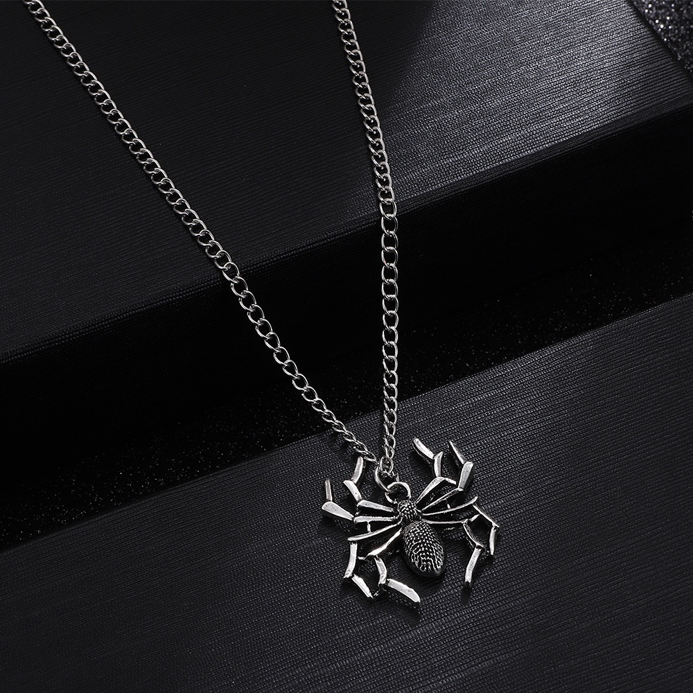 Trendi Sederhana Spider Pendant Kalung Untuk Wanita Pria Unisex Punk Tiga Dimensi Kepribadian Serangga Kalung Perhiasan