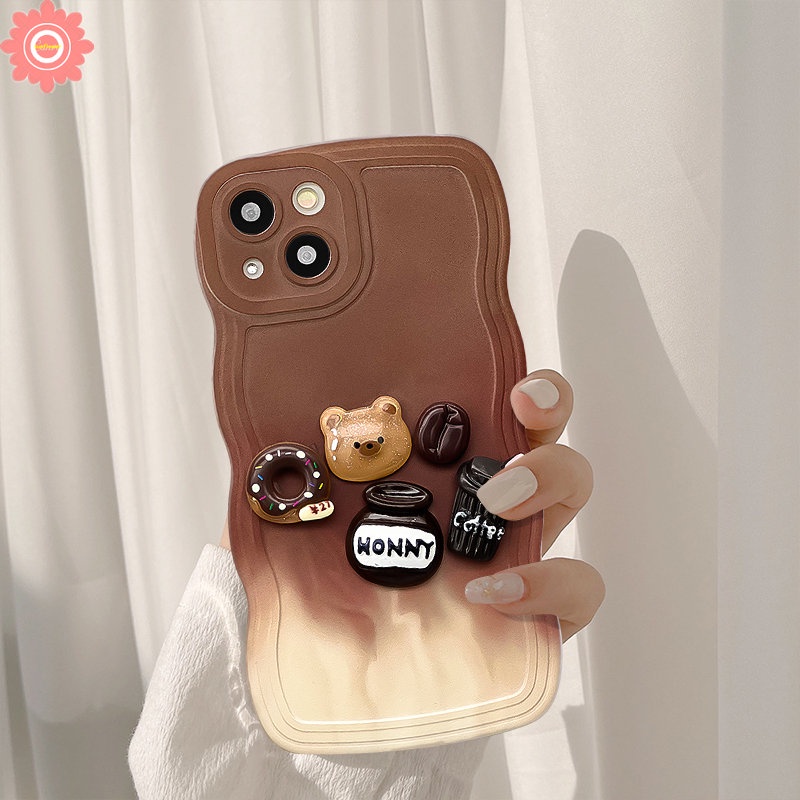 IPHONE Mainan Kartun 3D Lucu Beruang Kopi Donat Case Kompatibel Untuk Iphone11 7 8 Plus XR 13 12 14 Pro Max 6s 6x XS Max14 Plus SE 2020 Gradiasi Coklat Tepi Bergelombang Lembut TPU Cover