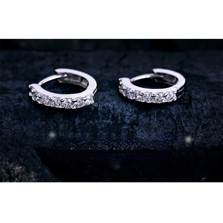 Goldkingdom Aksesoris Perhiasan Fashion Ready Stock Desain Minoritas Perak Disepuh Korea Super Flash Baris Tunggal Anting Berlian Anting Perempuan Tremella Nail