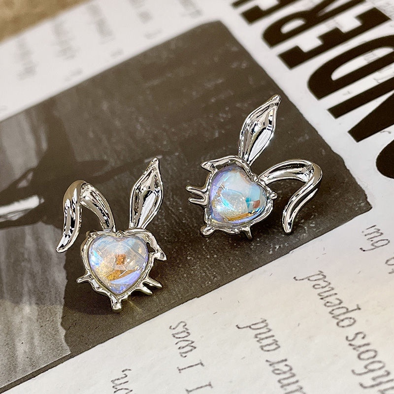 Anting Pejantan Kelinci Fashion Perempuan Moonstone Stud Earrings