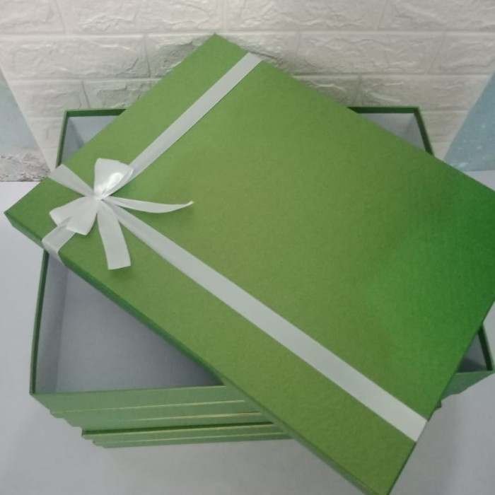 

⭐BISA COD⭐ kotak kado ukuran 45x30x8 - Hitam