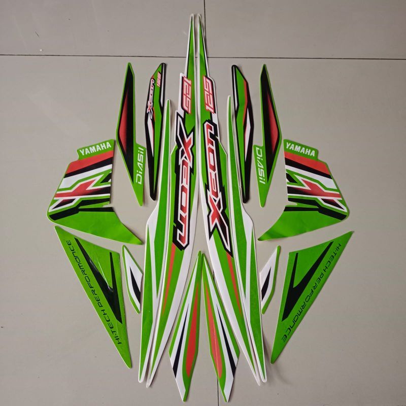 Striping Stiker sticker lis body yamaha xeon karbu lama 125 2012 2013 hijau putih