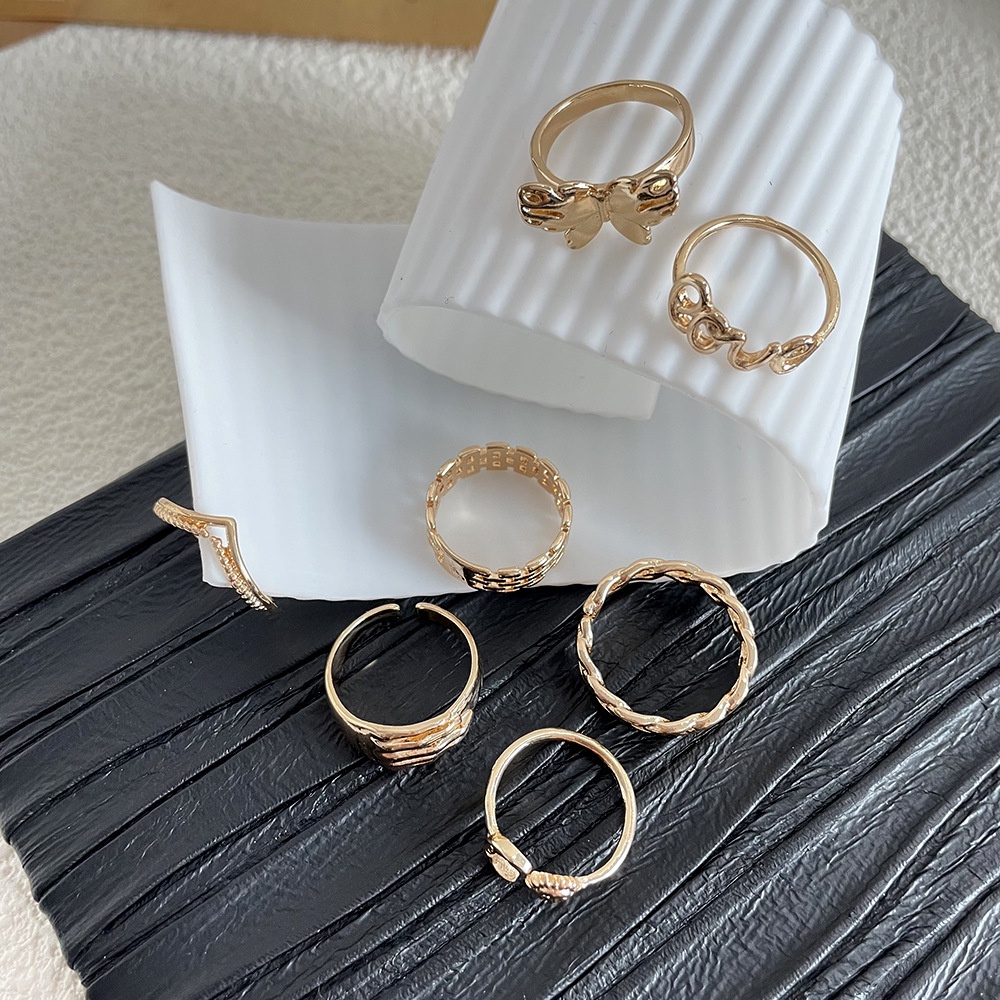 Fashion Trend Kupu-Kupu Cincin Inse Gaya Eropa Dan Amerika Logam Cincin Matahari Dan Bulan Surat Cinta Cincin 7-piece Set