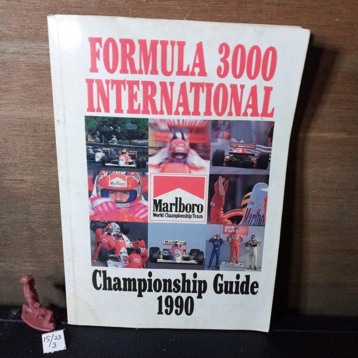 buku formula 3000 internasional ada bekas air bahasa Inggris 82 hal