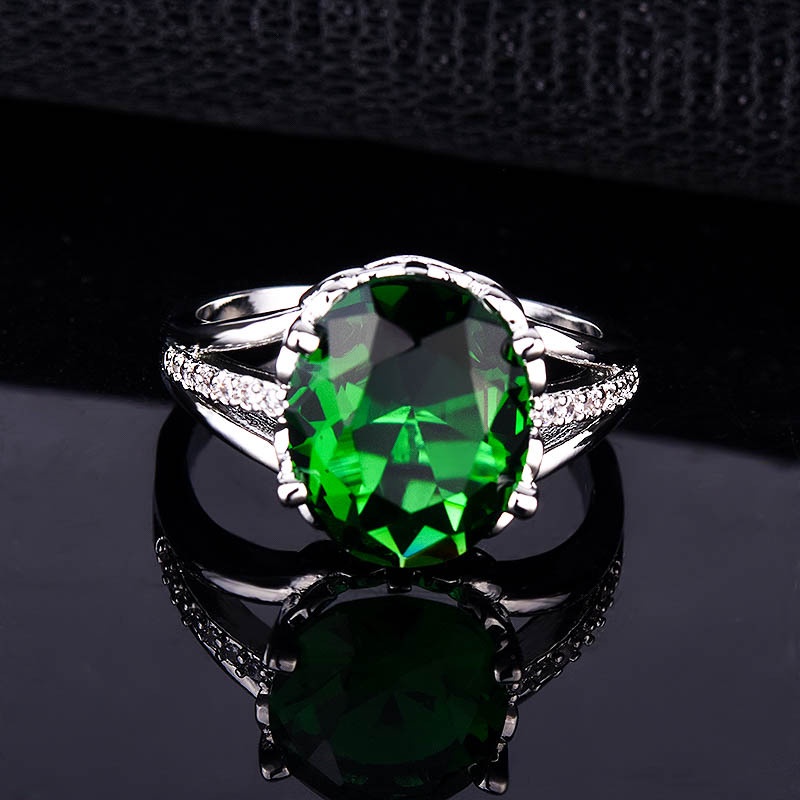 Goldkingdom Fashion Perhiasan Aksesoris Ready Stock Baru Zamrud Eropa Dan Amerika Bertatahkan Telur Angsa Cincin Permata Perempuan Berlapis925 Perak 18 K Emas Asli Kadar 375 Putih Cincin.