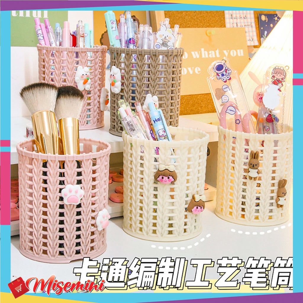 

Ⓜ️Ⓜ️️ Tempat Pensil Dan Pulpen Motif Keranjang Desktop Pen Holder Serbaguna