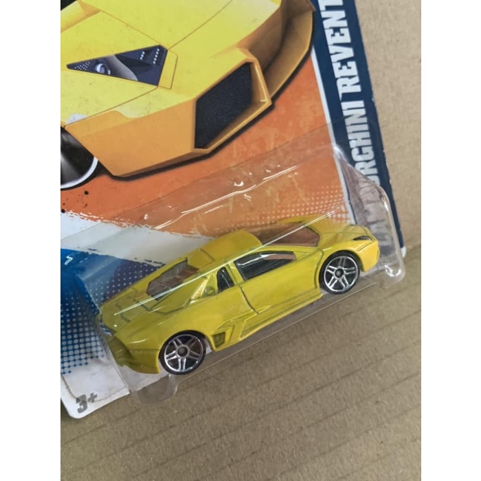 Hotwheels Lamborghini Reventon Kuning Green Lantern 2010