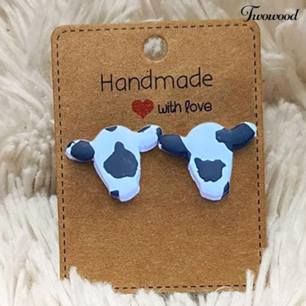 Twowood 1pasang Ear Studs Acrylic Lucu Kecil Padat Kepribadian Hadiah Hypoallergenic Dairy Cow Shape Women Earrings Fashion Jewelry