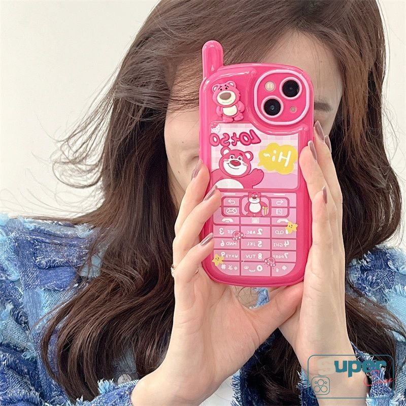 IPHONE 3d Kartun Boneka Kepribadian Retro Ponsel Bentuk Case Kompatibel Untuk Iphone13 11 14 12 Pro MAX XR X7 8 Plus SE XS MAX 2020lucu Strawberry Bear Manyo Toy Story Glossy Lembut Tpu Cover