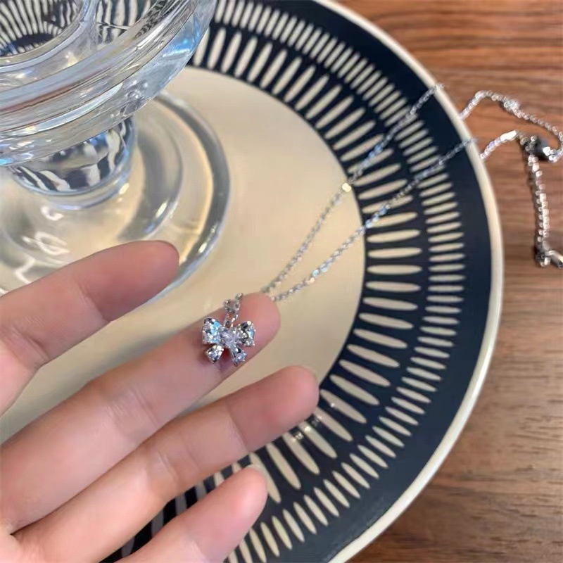 2023baru Berlian Bowlane Kalung Gaun Liar Pribadi Klavikula Rantai