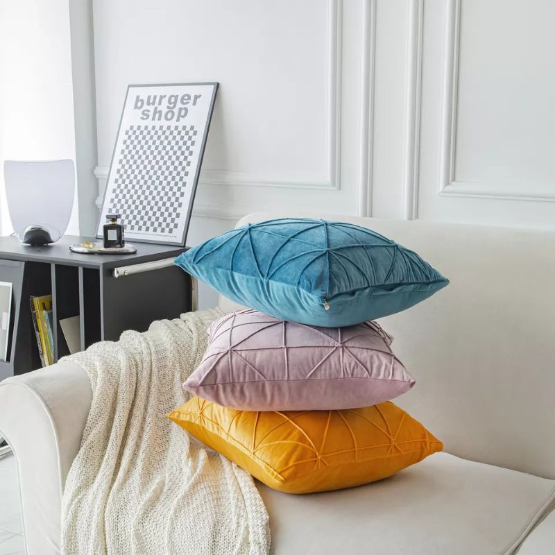 COVER SARUNG Bantal Sofa Velvet Quilted Polos Halus 45x45 cm - Pusat Kado Murah