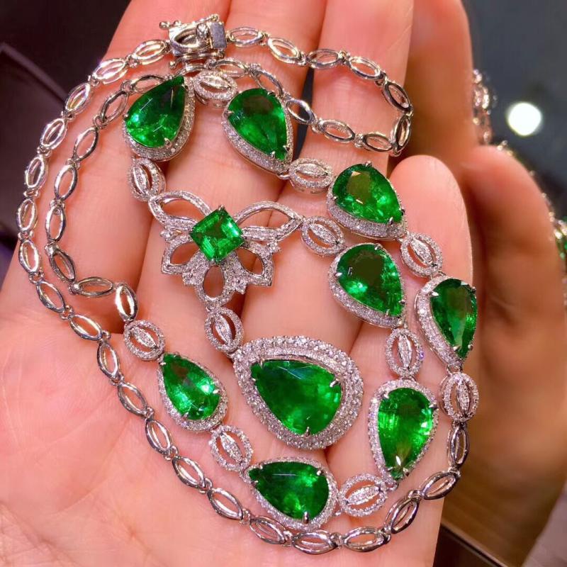 Goldkingdom Fashion Perhiasan Aksesoris Ready Stock Mewah Baru Alami Emerald Berbentuk Pir Kalung Micro Bertatahkan Berlian Untuk Wanita