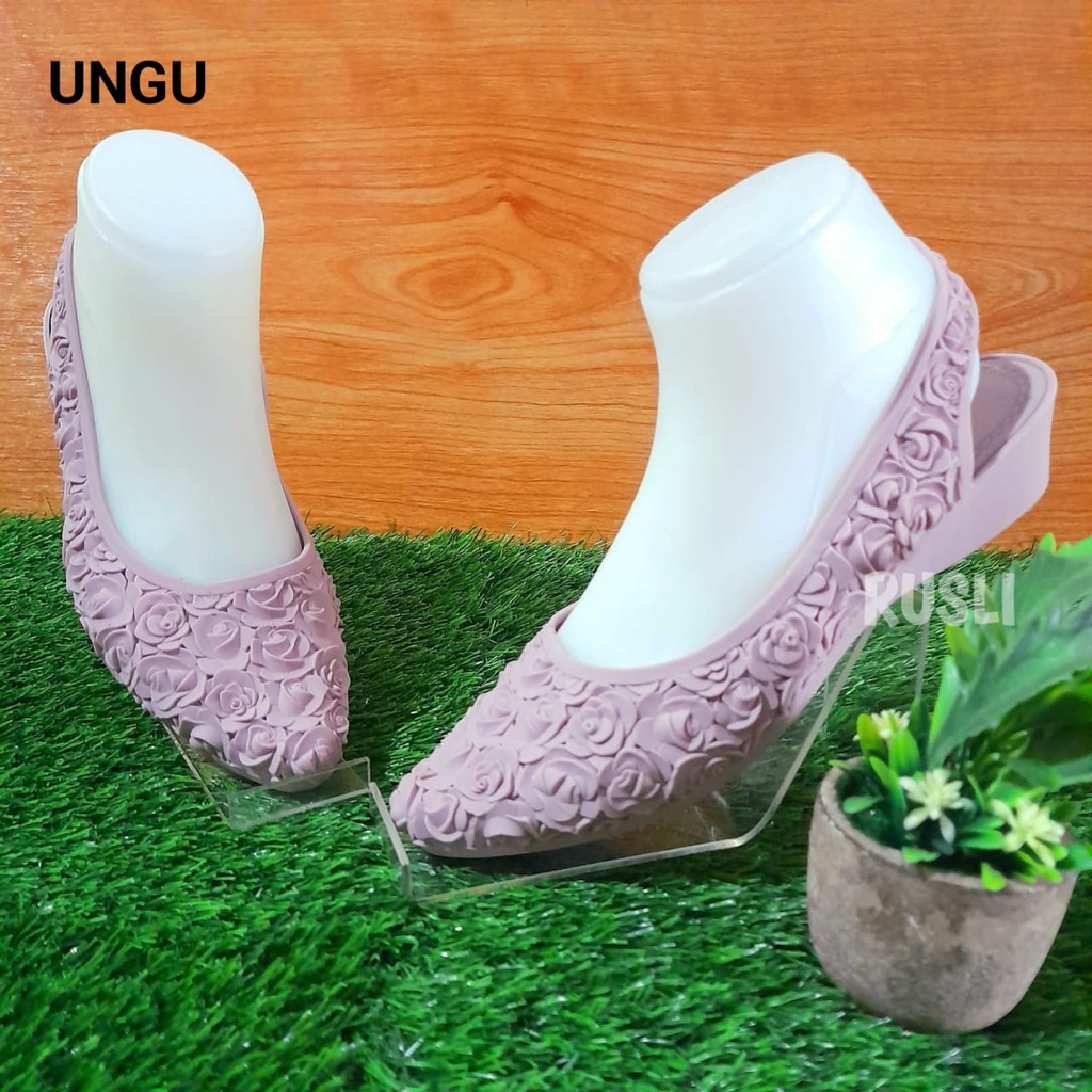 (COD) Sepatu Wedges Jelly Import Wanita Motif Rose Ukir Balance 2203 K1