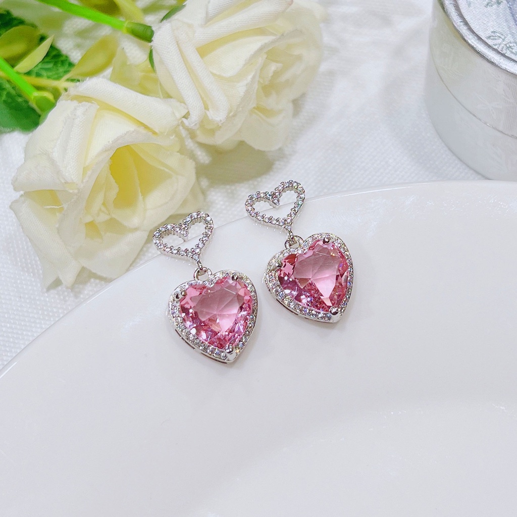 Goldkingdom Aksesoris Perhiasan Fashion Ready Stock Cahaya Mewah Rasa Senior Anting Cinta Desain Niche Aksesoris Telinga Pasang Temperamen Giwang Manis Pink Anting Hati