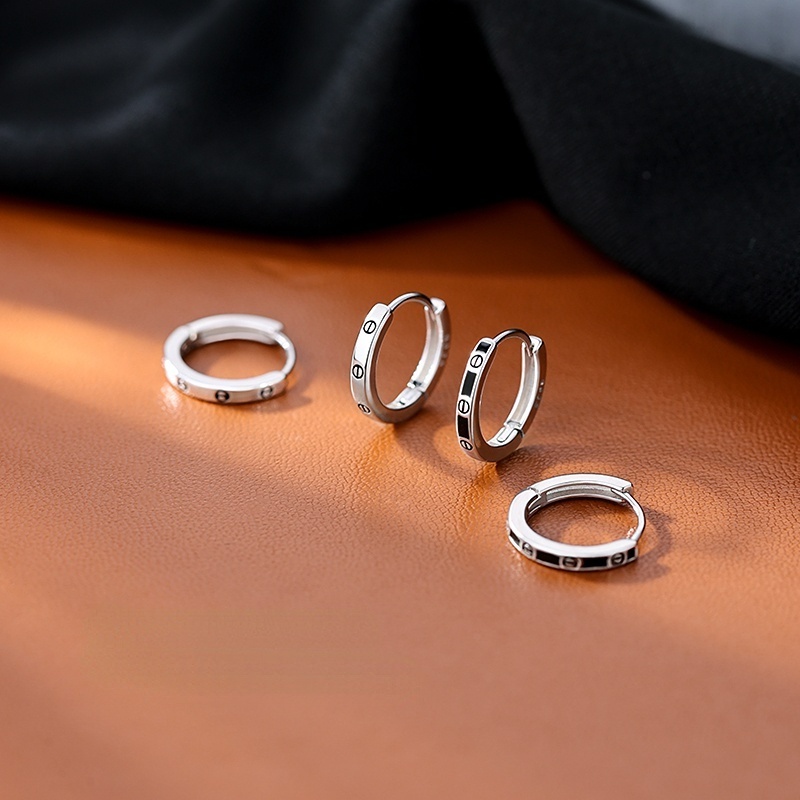 Unisex Anting Keren Anting Hoop Polos Desain Niche Lingkaran Aksesori Wanita