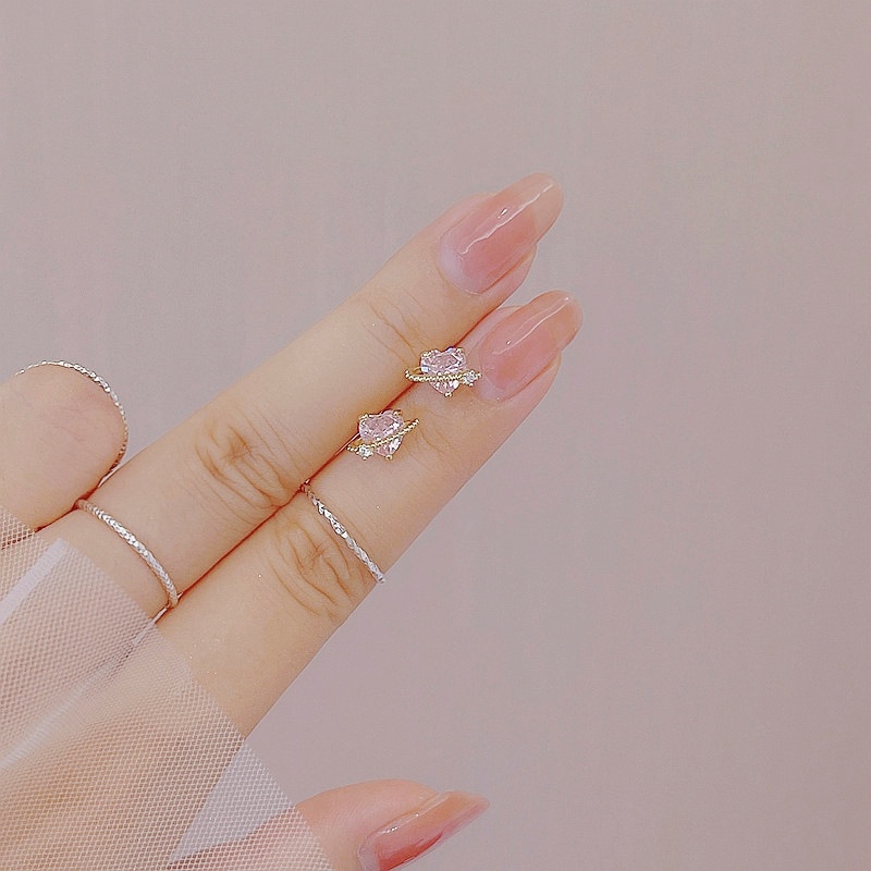 Sweet and Cool Pink Zircon Earrings Ins Simple Design Love Ear Bone Stud Earrings Women's New Style  Sexy Girl Jewelry