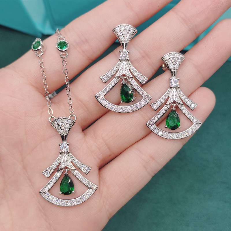 Goldkingdom Aksesoris Perhiasan Fashion Ready Stock Merekomendasi Desain Canggih Ganbao Keluarga Rok Kalung Perempuan Zamrud Set Topaz Batu Rok Anting