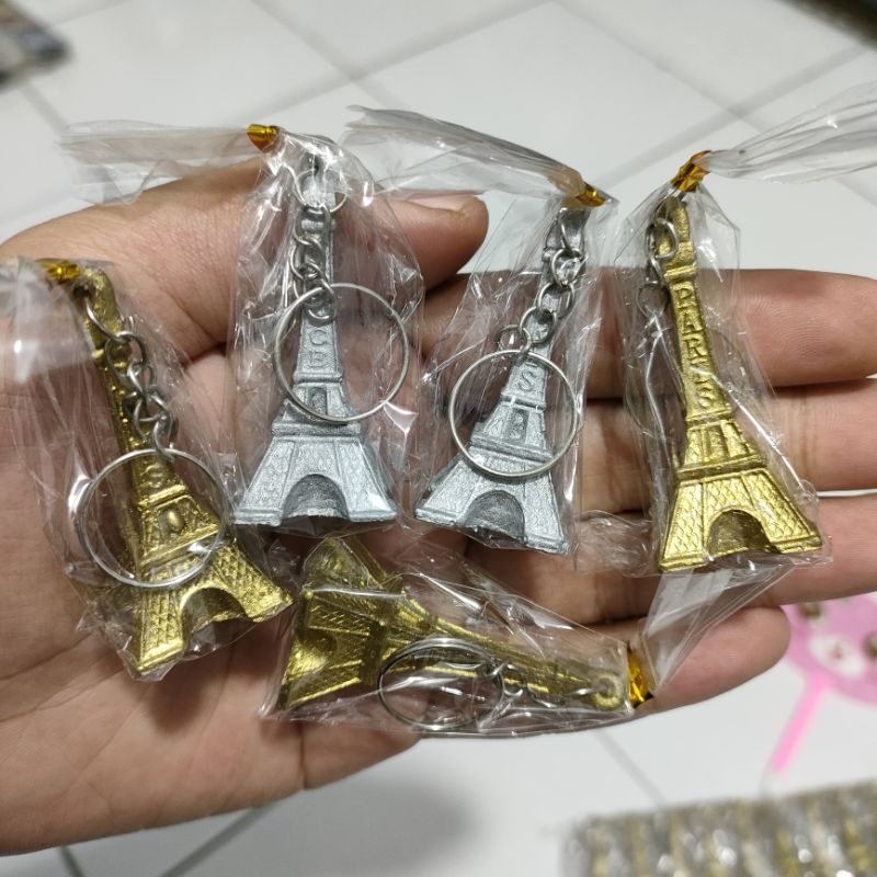 Gantungan Kunci Menara Eifel Paris Resin