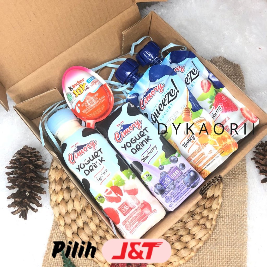 

hampers box giftbox bok kado cowok cewek ulang tahun ultah wisuda nikah tunangan ennagement kopi cimory squass sosis viral kenzler chunkybar silverqueen coklat mood boster kesayangan