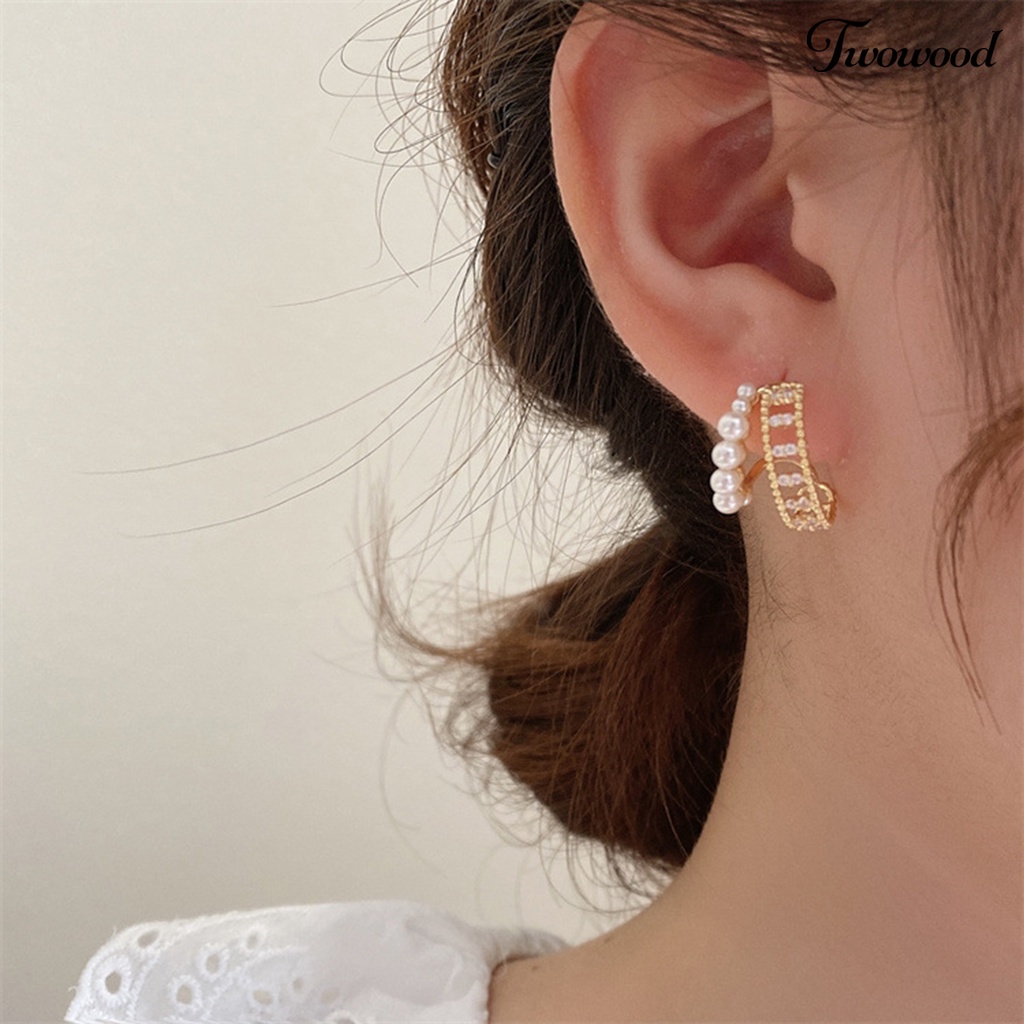 Twowood 1pasang Anting Pejantan Hias Mutiara Imitasi Gaya Vintage Perancis Pengerjaan Halus Berdandan Elegan Cubic Zirconia Split Hoop Earrings Perhiasan Aksesori