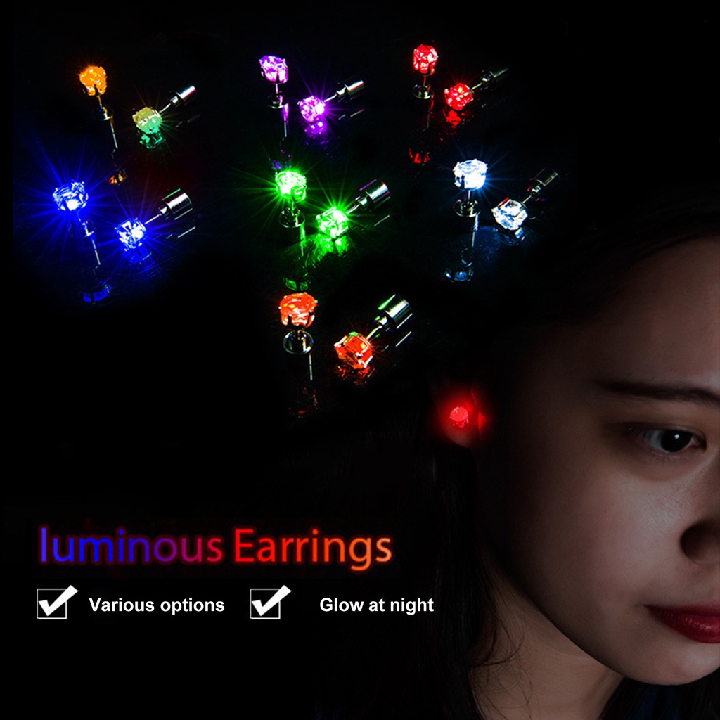 Twowood 1Pc Ear Stud Berkedip Eye-catching Transparansi Tinggi Buatan Tangan Kristal Imitasi Hias Portable LED Wanita Stud Earring Aksesoris Wanita