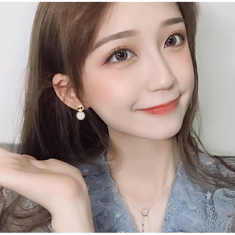 Anting Berlian Kristal Super Kedip Anting Influencer Siswa Perempuan Versi Korea Anting Temperamen Sederhana Anting Perempuan