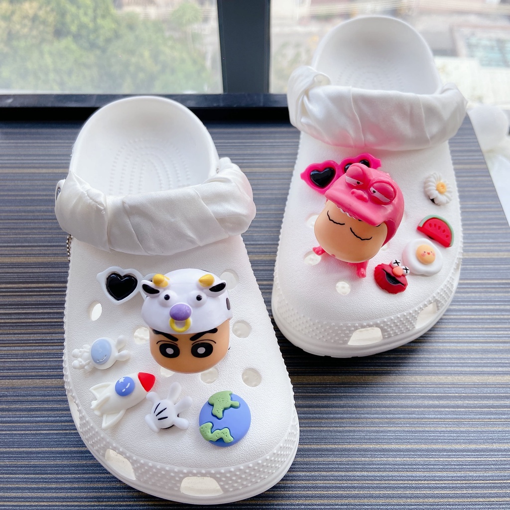 ✨shinydiy✨ Cow Crayon Shin-chan ✨Crocs jibbitz Terbaru untuk tampilan yang lebih segar l Dengan Crocs Jibbitz