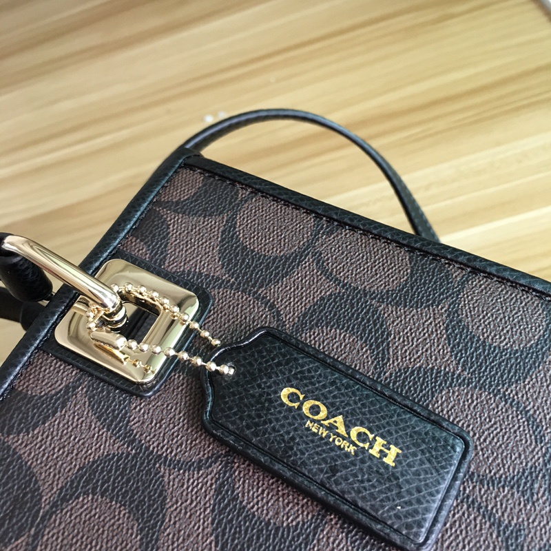 coach 57568 shoulder bag handbag leather killer bag diagonal bag size 26/20cm   ssb  ttb