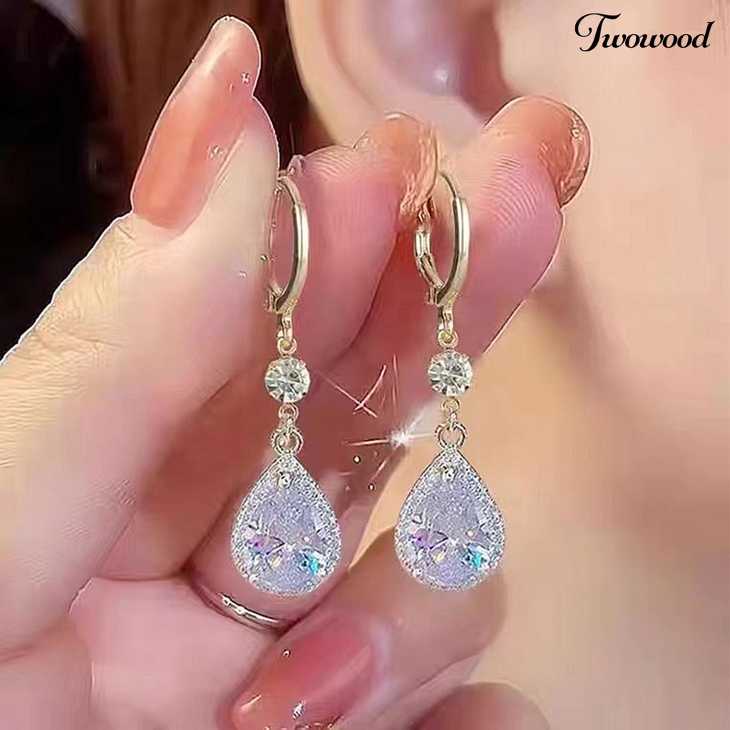 Twowood 1pasang Menjuntai Anting-Anting Tetesan Air Liontin Elegan Emas Hypoallergenic Berkilau Berlian Imitasi Wanita Anting-Anting Fashion Perhiasan