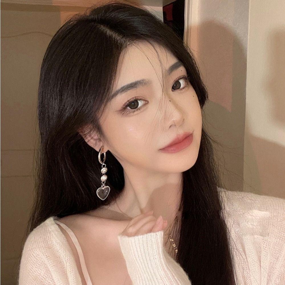 Needway  Wanita Anting Pesona Indah Halus Desain Niche Fashion Perhiasan Gadis Hadiah Berlian Imitasi Hati Tergantung Gaya Korea Menjuntai Anting-Anting