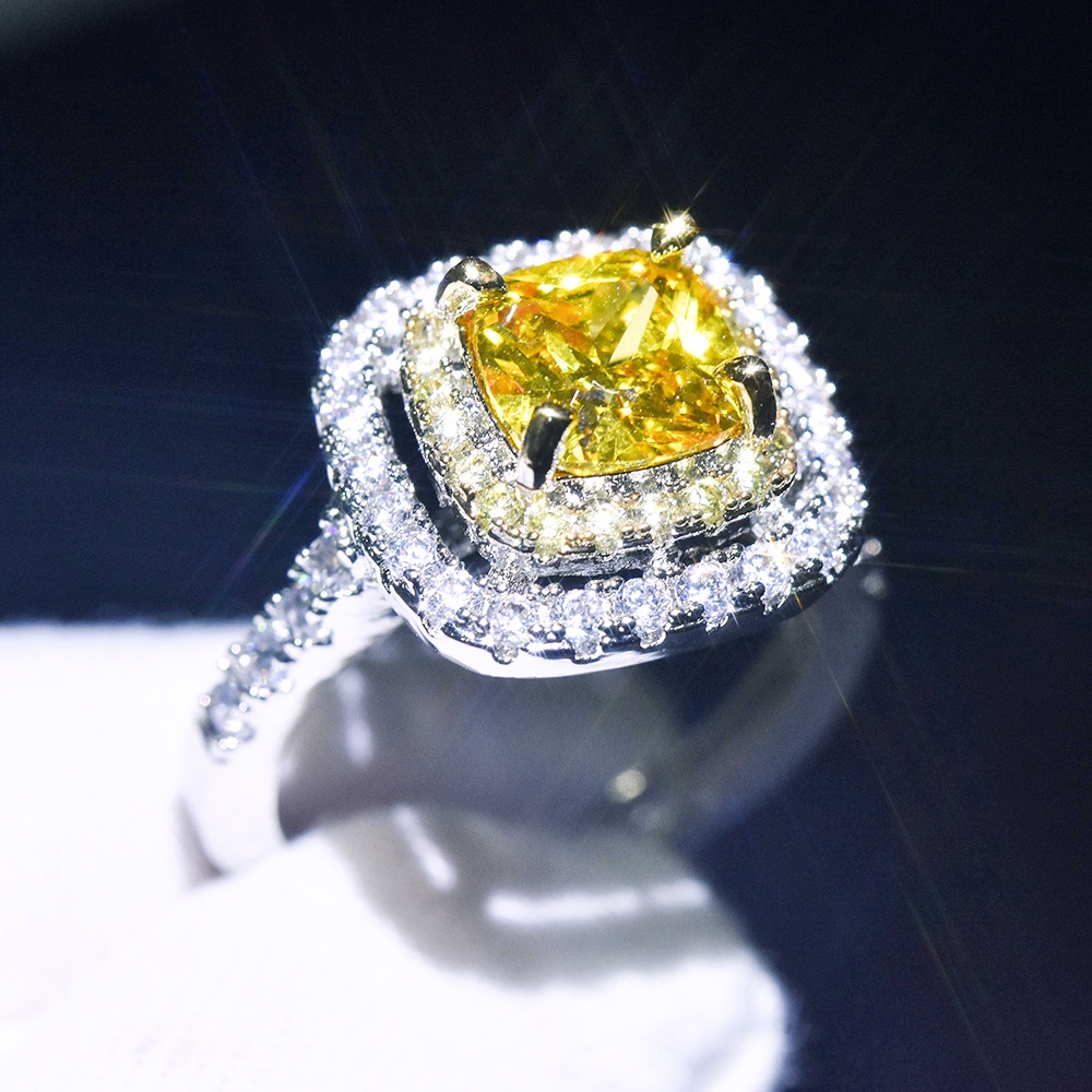 Goldkingdom Aksesoris Perhiasan Fashion Ready Stock Industri Berat Mosang Berlian Square Group Bertatahkan Cincin Lamaran Cincin Berlian Putri Diamond Ring Carat